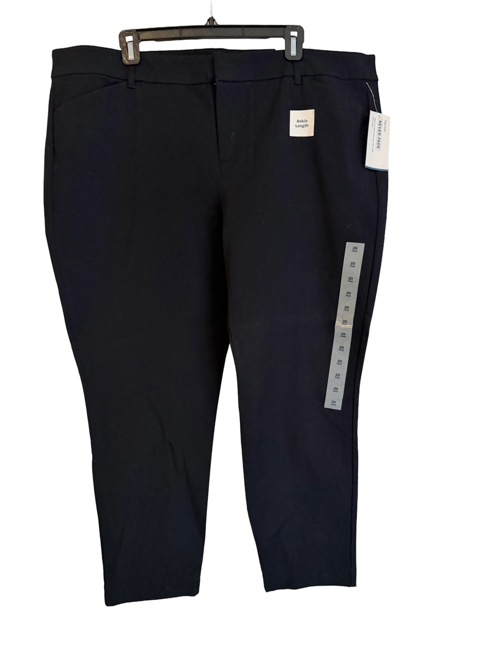 Old Navy Women’s Black Ankle-Length Pixie Pants Never Fade Size 20 NWT